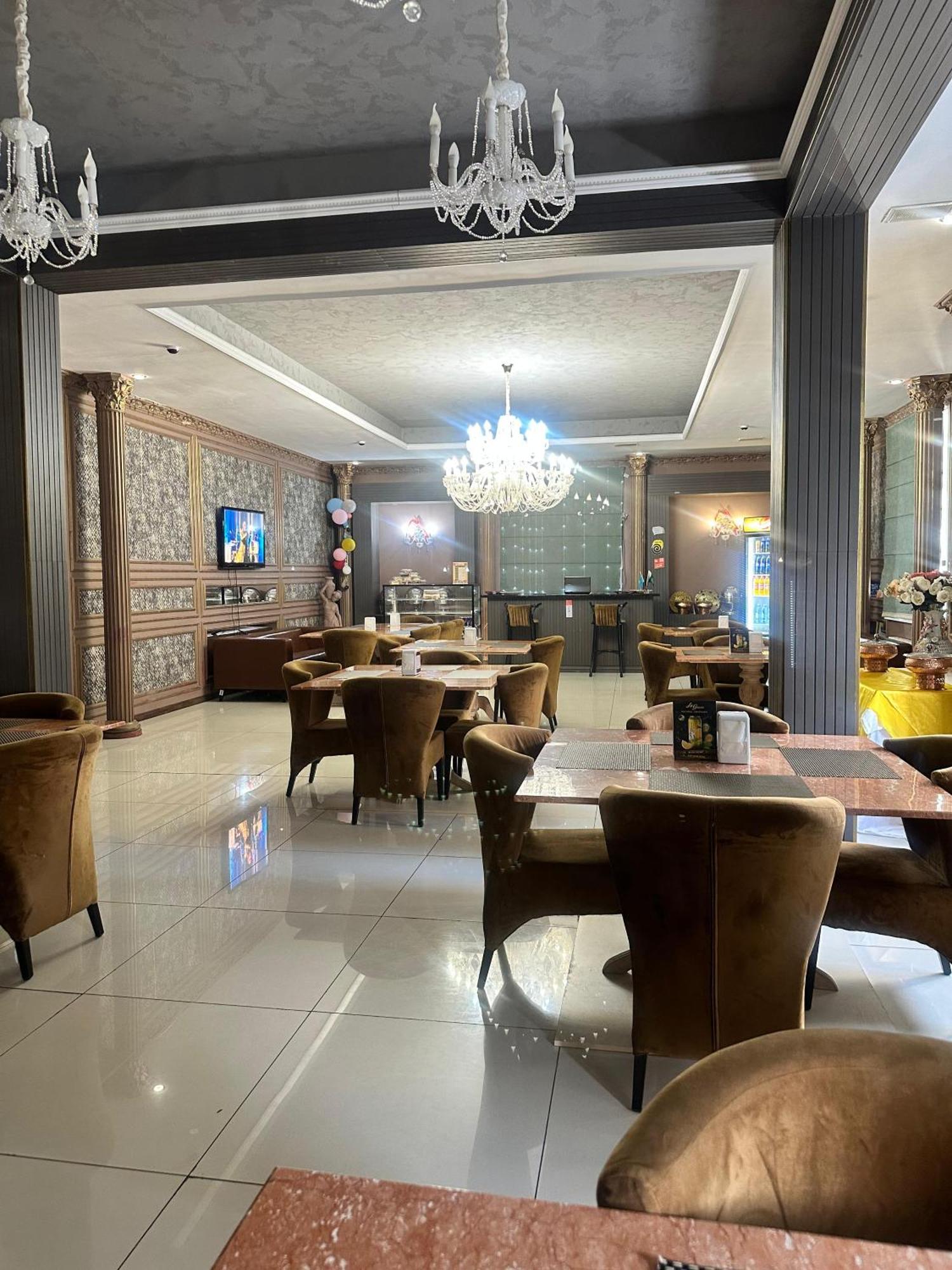 Lion Hotel Astana Eksteriør bilde