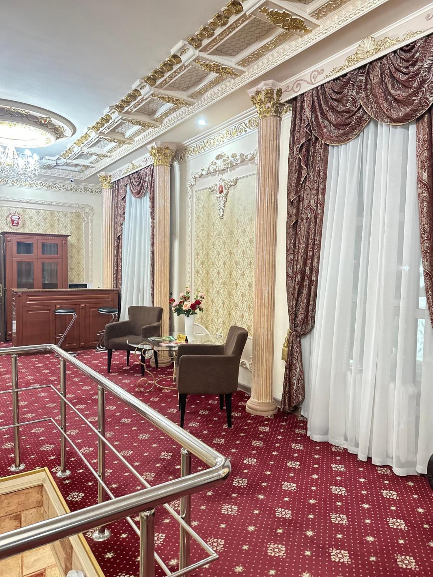 Lion Hotel Astana Eksteriør bilde